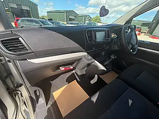 Used 2017 Citroen Spacetourer Business M Mwb Silver - Interior and Exterior details 13