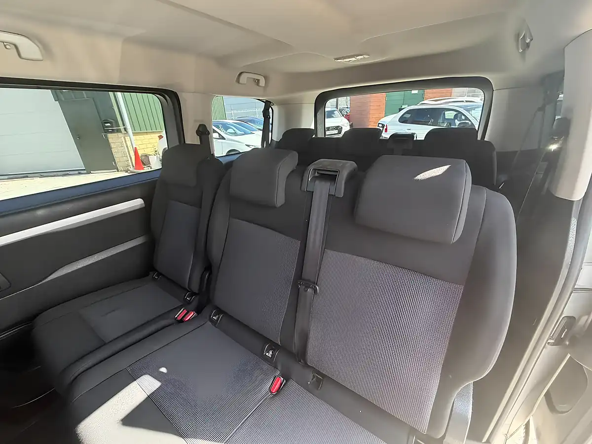 Used 2017 Citroen Spacetourer Business M Mwb Silver - Interior and Exterior details 15