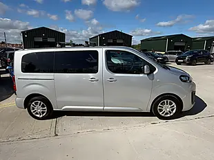 Used 2017 Citroen Spacetourer Business M Mwb Silver - Interior and Exterior details 9
