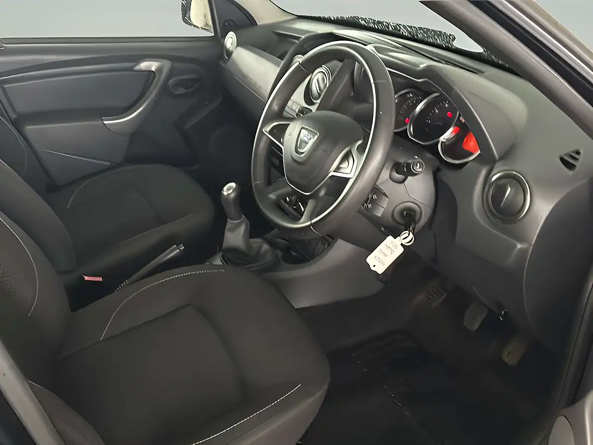 Used 2017 Dacia Duster Ambiance Slate Grey - Interior and Exterior details 6
