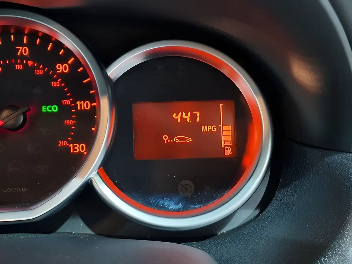 Used 2017 Dacia Duster Laureate Cosmo Blue Cosmos Blue - Interior and Exterior details 16