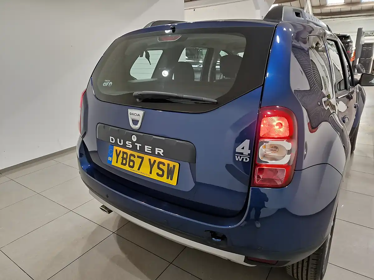 Used 2017 Dacia Duster Laureate Cosmo Blue Cosmos Blue - Interior and Exterior details 18