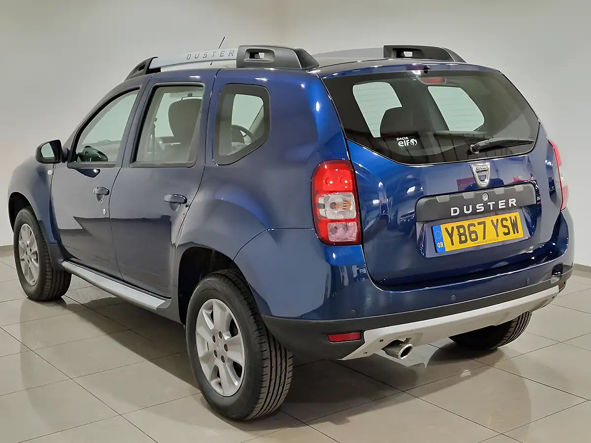 Used 2017 Dacia Duster Laureate Cosmo Blue Cosmos Blue - Interior and Exterior details 4