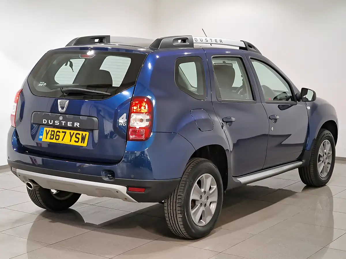 Used 2017 Dacia Duster Laureate Cosmo Blue Cosmos Blue - Interior and Exterior details 6