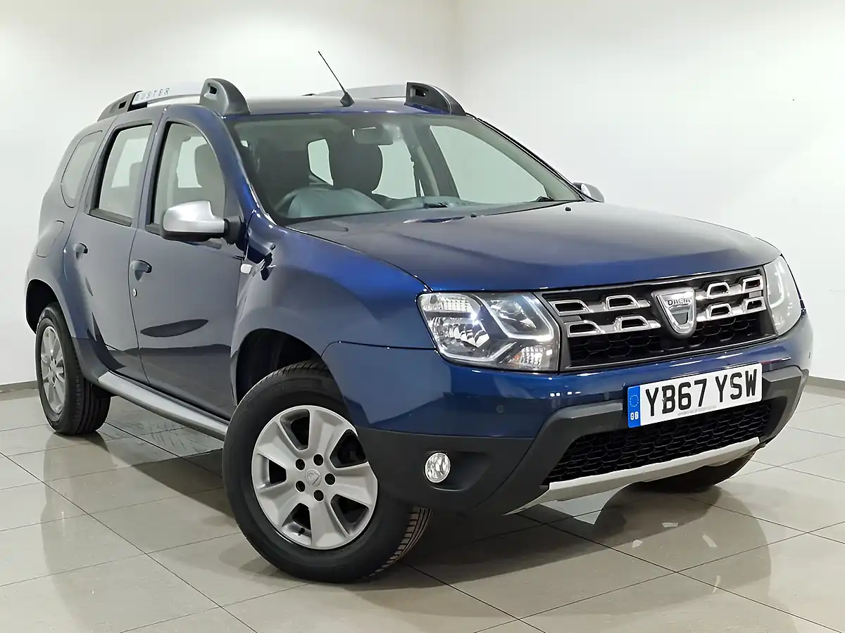 Used 2017 Dacia Duster Laureate Cosmo Blue Cosmos Blue - Interior and Exterior details 7