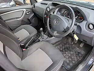 Used 2017 Dacia Duster Laureate Grey - Interior and Exterior details 4