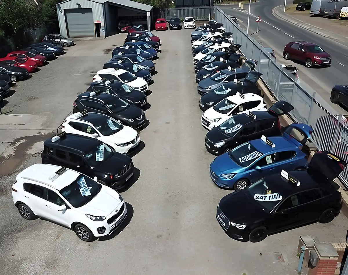 Used 2017 Dacia Duster Laureate Grey - Interior and Exterior details 5