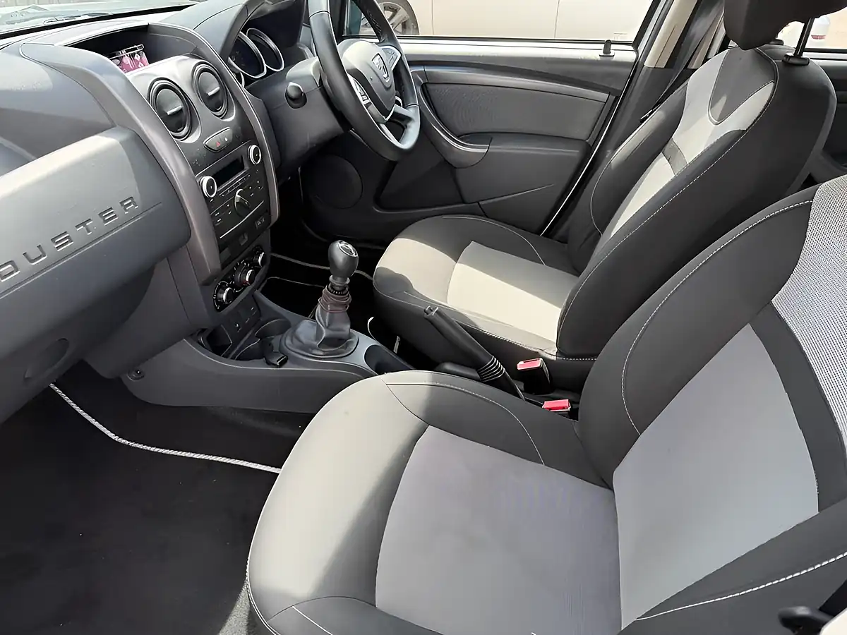 Used 2017 Dacia Duster Laureate White - Interior and Exterior details 16
