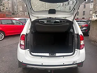Used 2017 Dacia Duster Laureate White - Interior and Exterior details 12