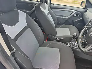 Used 2017 Dacia Duster Prestige Grey - Interior and Exterior details 11