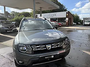 Used 2017 Dacia Duster Se Summit Grey - Interior and Exterior details 6