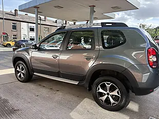 Used 2017 Dacia Duster Se Summit Grey - Interior and Exterior details 7