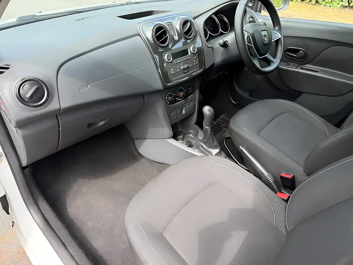 Used 2017 Dacia Logan Ambiance White - Interior and Exterior details 14