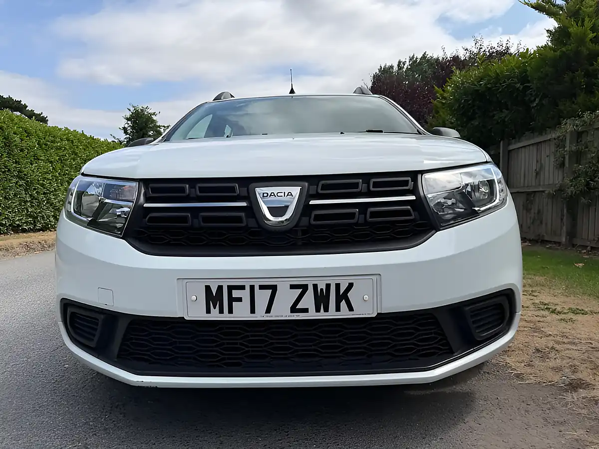 Used 2017 Dacia Logan Ambiance White - Interior and Exterior details 2