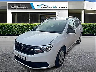 Used 2017 Dacia Logan Mcv Ambiance Glacier White - Interior and Exterior details 7