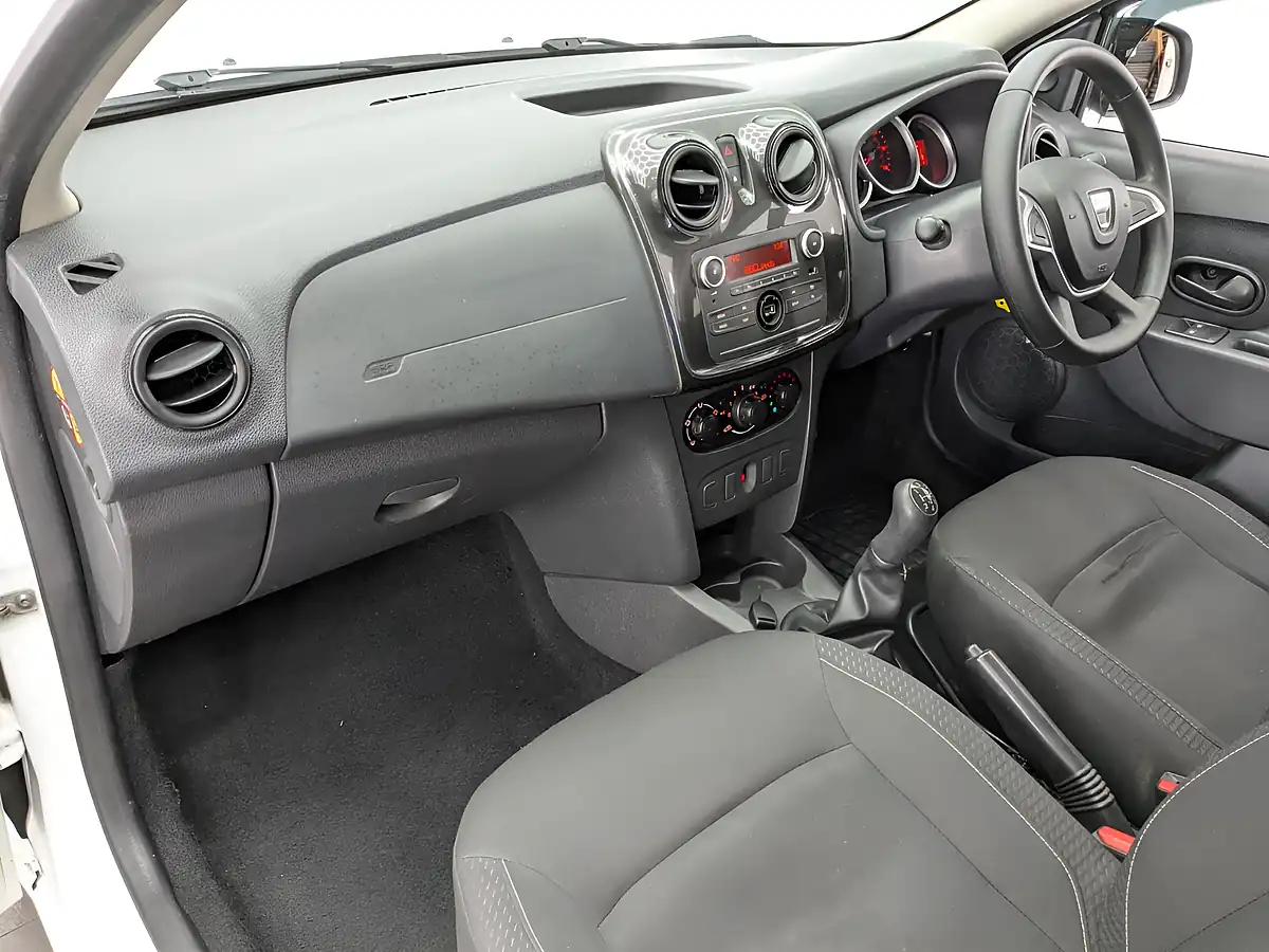 Used 2017 Dacia Sandero Ambiance Glacier White - Interior and Exterior details 15