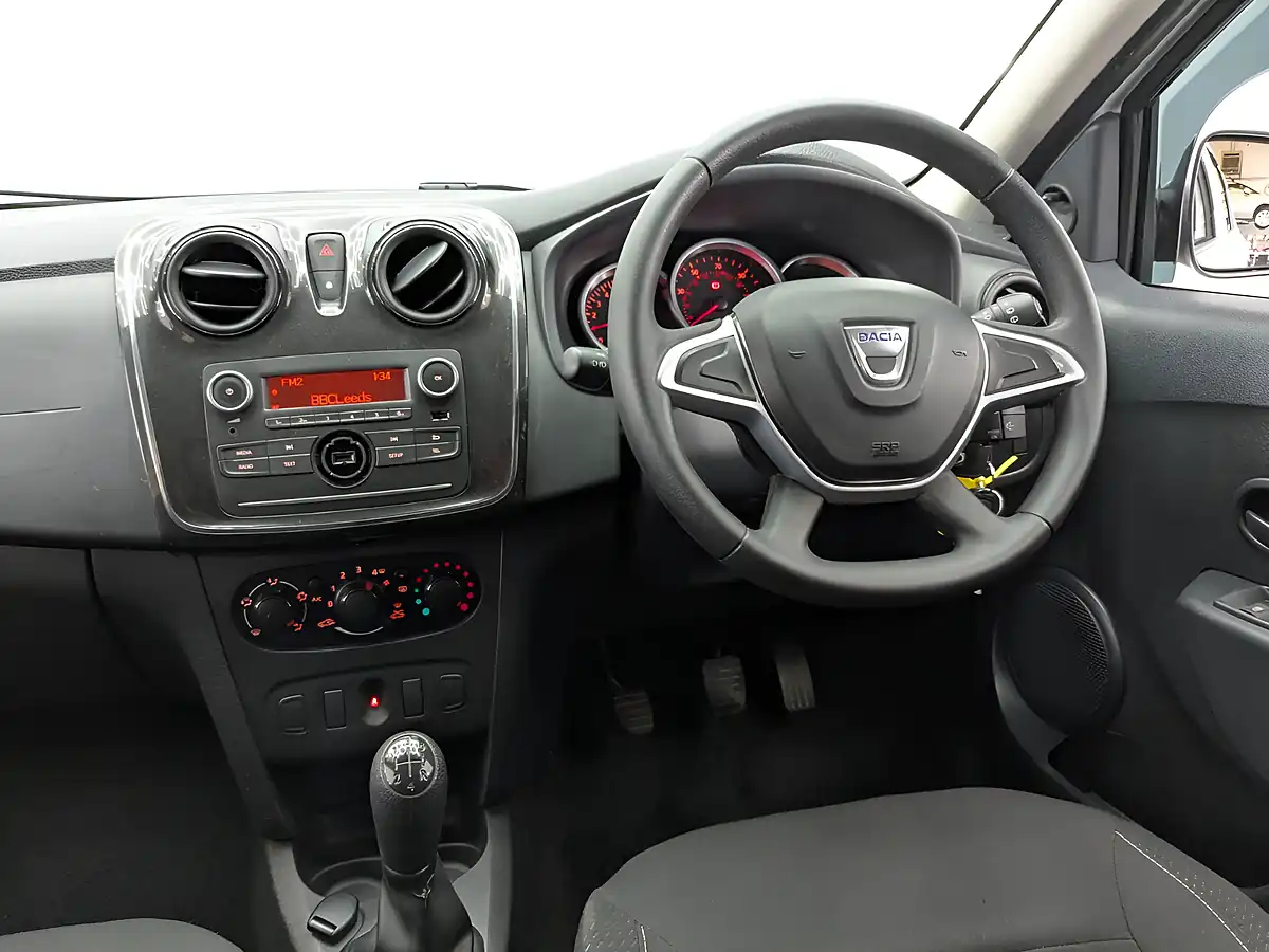 Used 2017 Dacia Sandero Ambiance Glacier White - Interior and Exterior details 17