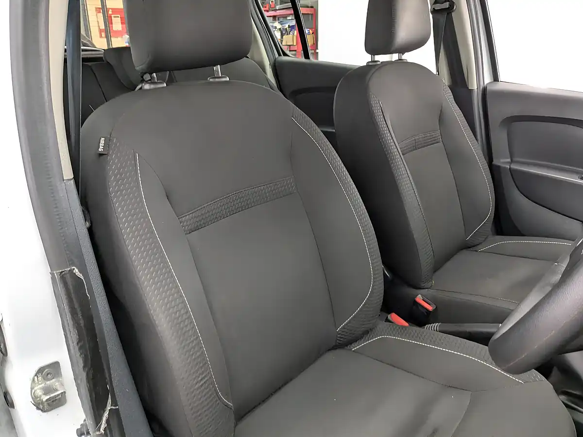 Used 2017 Dacia Sandero Ambiance Glacier White - Interior and Exterior details 19