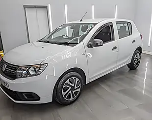 Used 2017 Dacia Sandero Ambiance Glacier White - Interior and Exterior details 3
