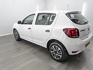 Used 2017 Dacia Sandero Ambiance Glacier White - Interior and Exterior details 6