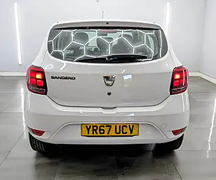 Used 2017 Dacia Sandero Ambiance Glacier White - Interior and Exterior details 7