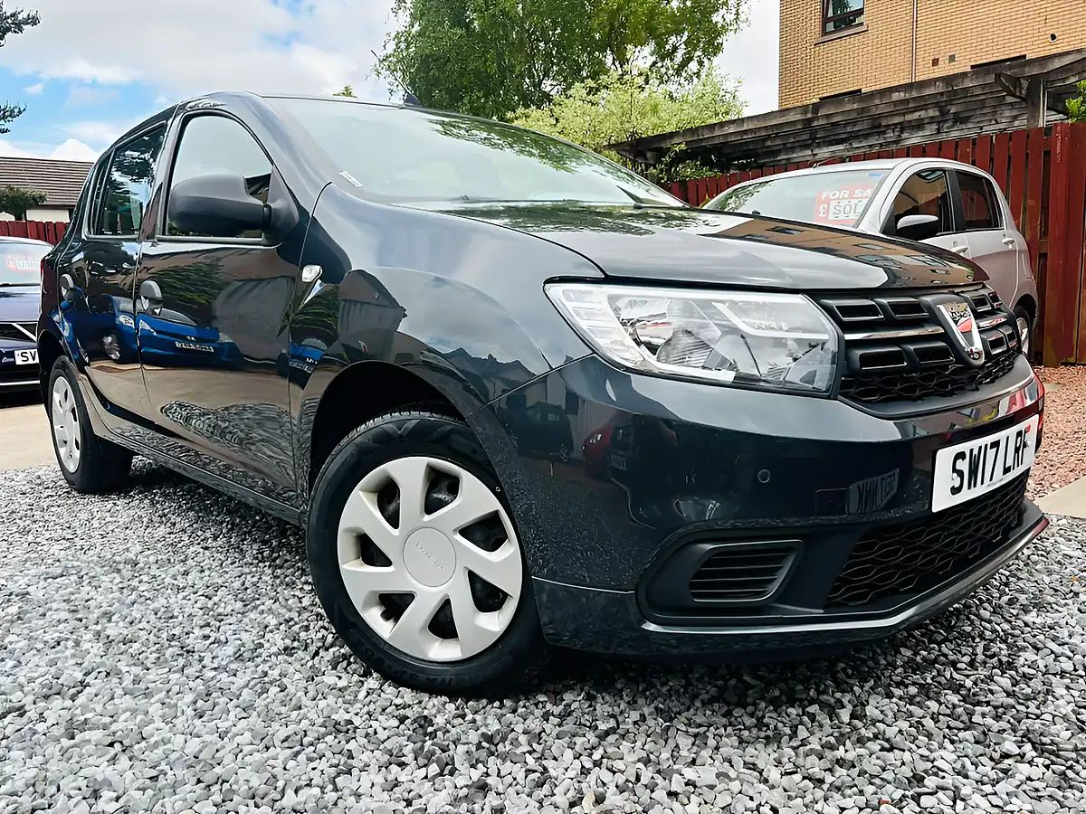 Used 2017 Dacia Sandero Ambiance Grey - Interior and Exterior details 5