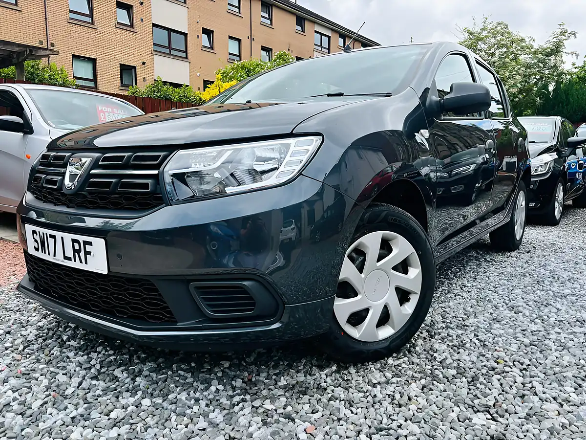 Used 2017 Dacia Sandero Ambiance Grey - Interior and Exterior details 6
