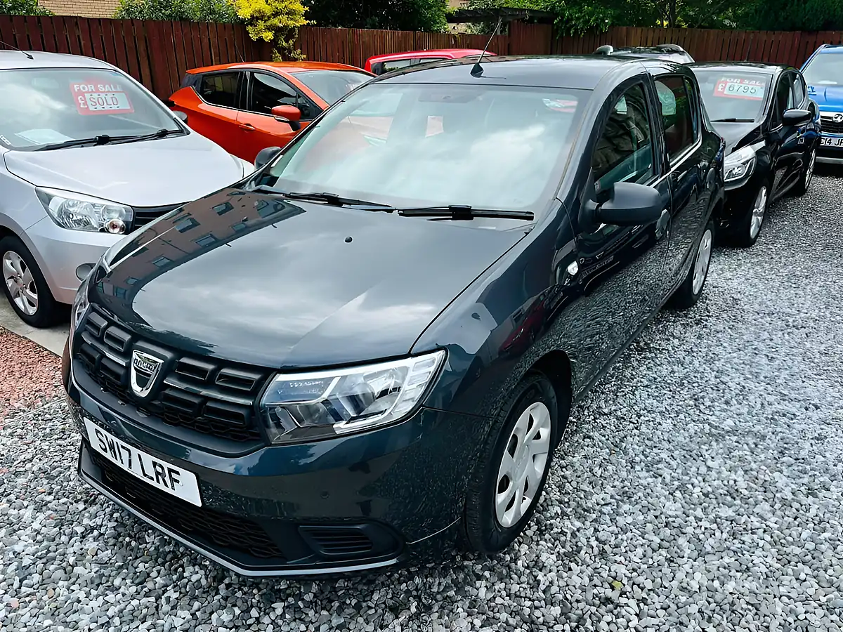 Used 2017 Dacia Sandero Ambiance Grey - Interior and Exterior details 8