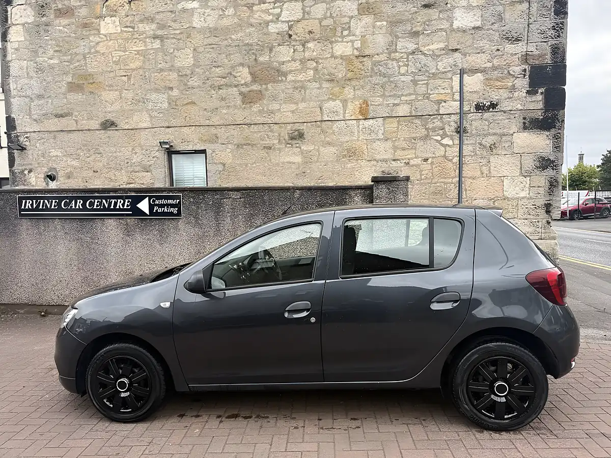 Used 2017 Dacia Sandero Ambiance Grey - Interior and Exterior details 15