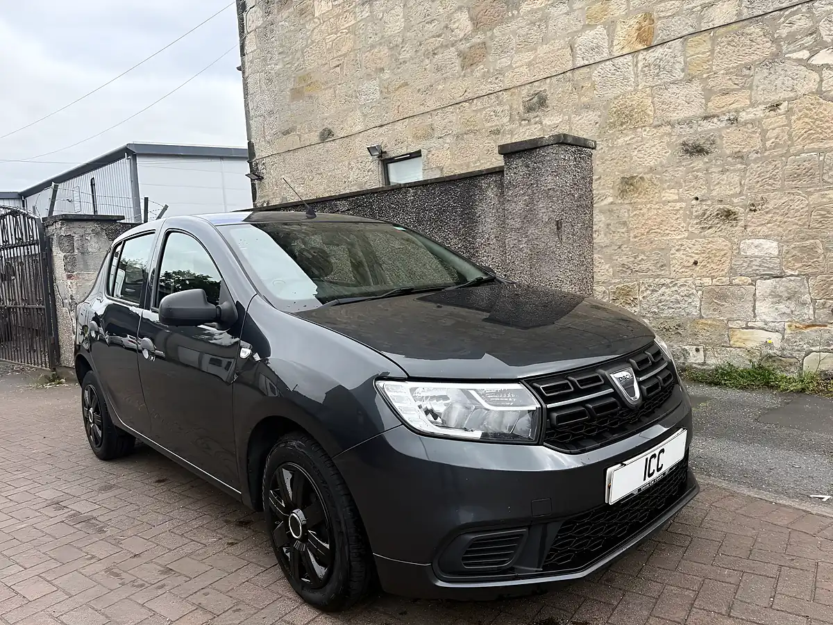 Used 2017 Dacia Sandero Ambiance Grey - Interior and Exterior details 3
