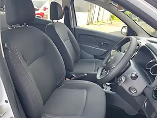 Used 2017 Dacia Sandero Ambiance White - Interior and Exterior details 5