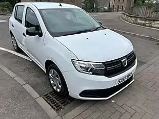 Used 2017 Dacia Sandero Ambiance White - Interior and Exterior details 4