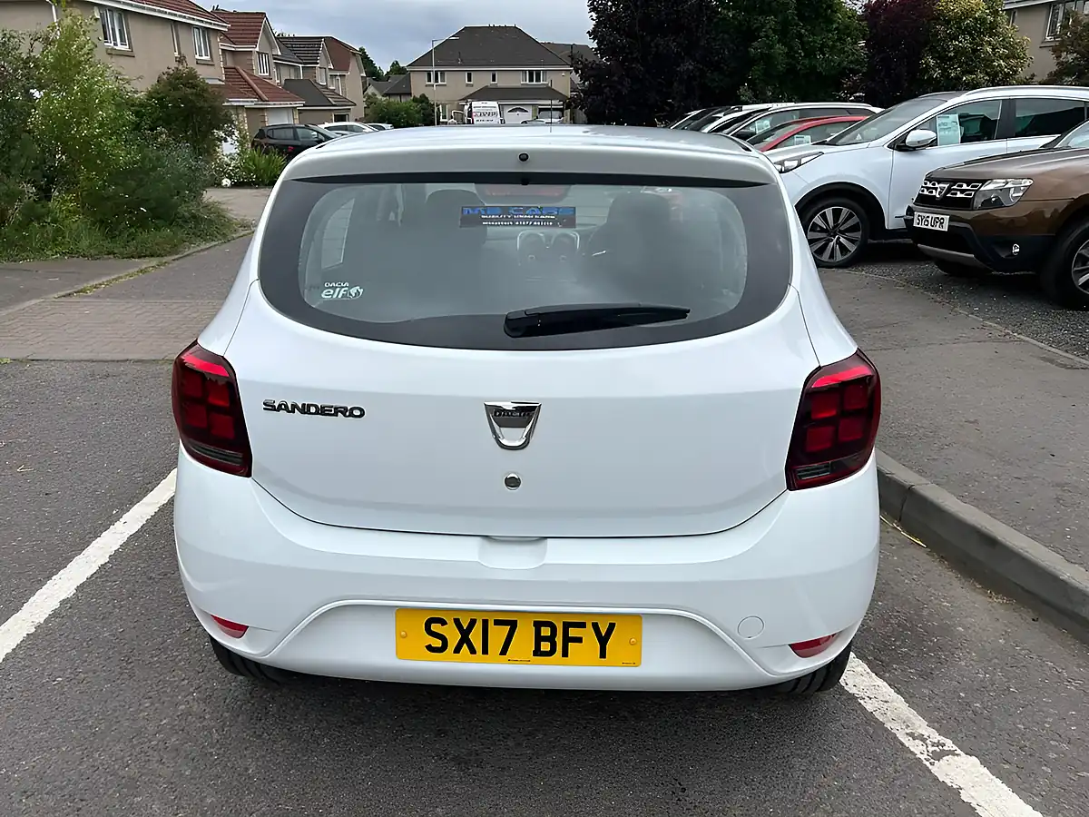 Used 2017 Dacia Sandero Ambiance White - Interior and Exterior details 7