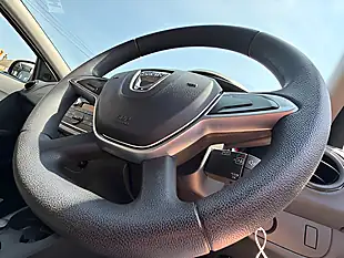 Used 2017 Dacia Sandero Ambiance White - Interior and Exterior details 13