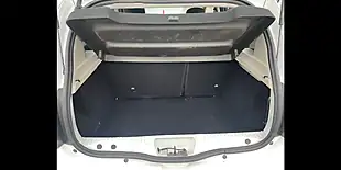 Used 2017 Dacia Sandero Ambiance White - Interior and Exterior details 13