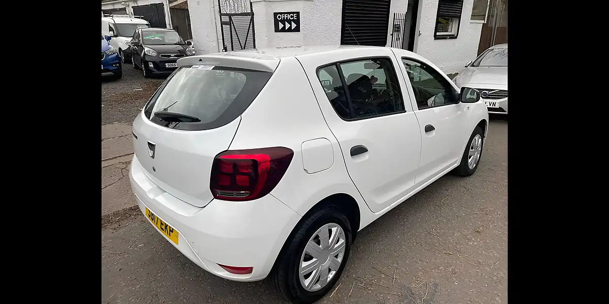 Used 2017 Dacia Sandero Ambiance White - Interior and Exterior details 4