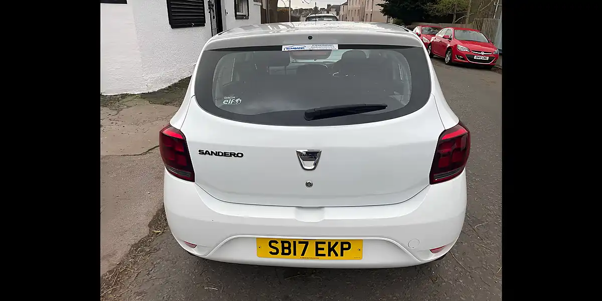 Used 2017 Dacia Sandero Ambiance White - Interior and Exterior details 5