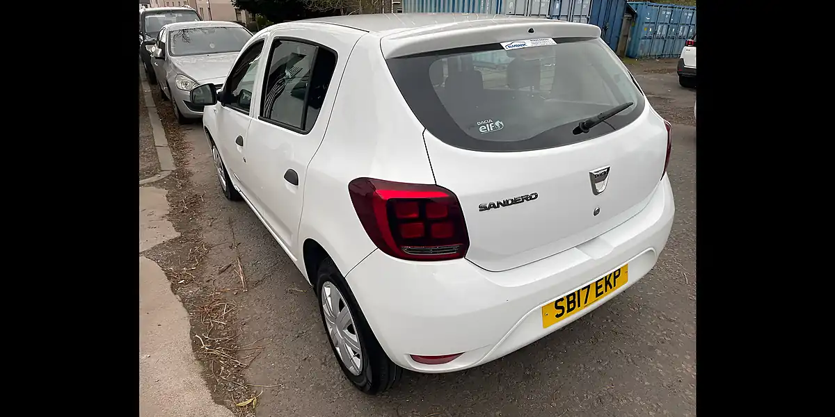 Used 2017 Dacia Sandero Ambiance White - Interior and Exterior details 6
