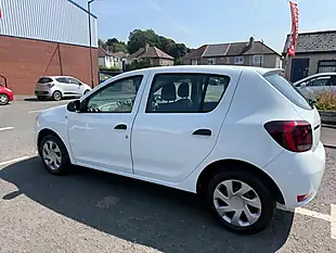 Used 2017 Dacia Sandero Ambiance White - Interior and Exterior details 10