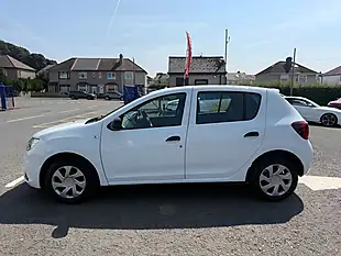 Used 2017 Dacia Sandero Ambiance White - Interior and Exterior details 11