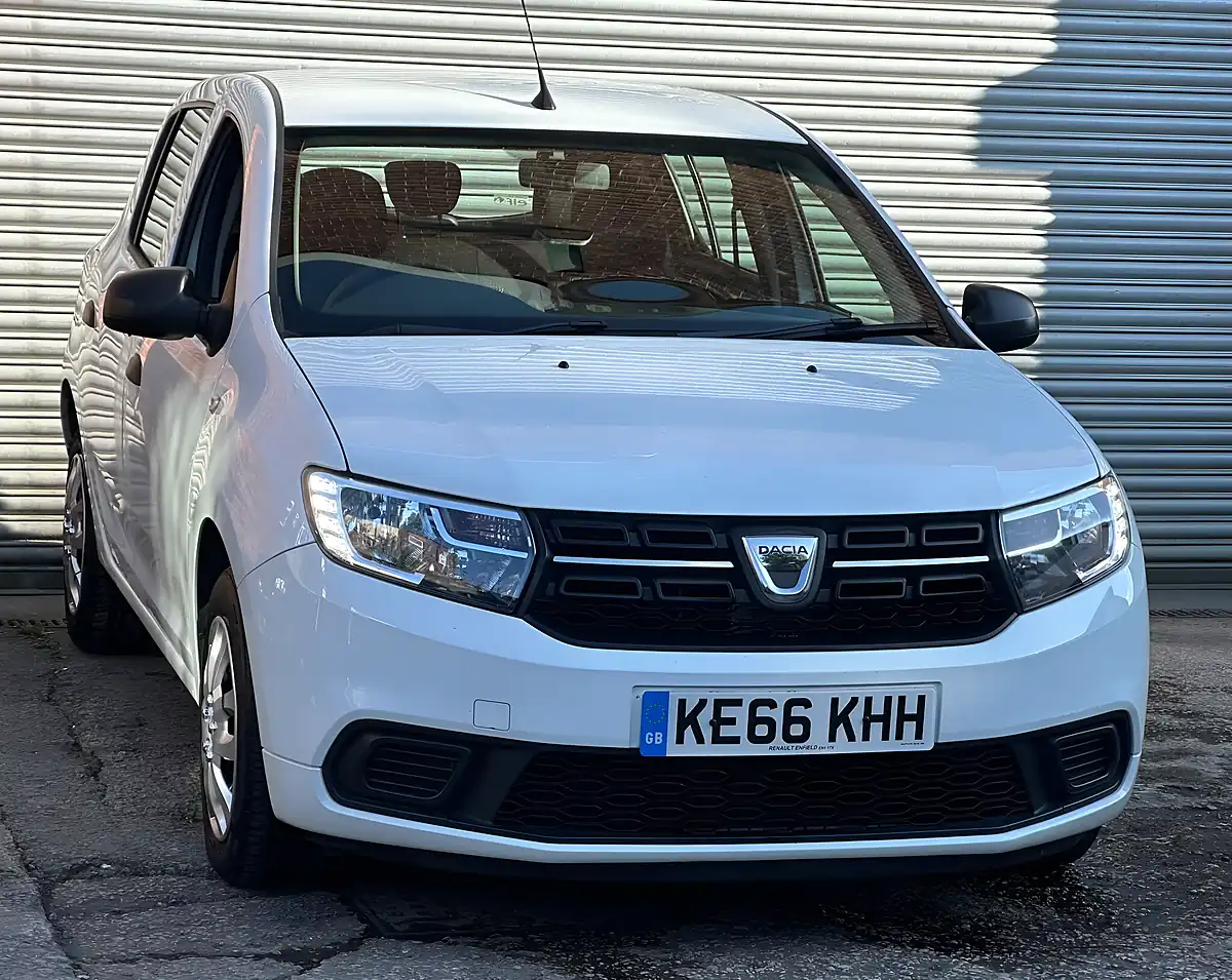 Used 2017 Dacia Sandero Ambiance White - Interior and Exterior details 15