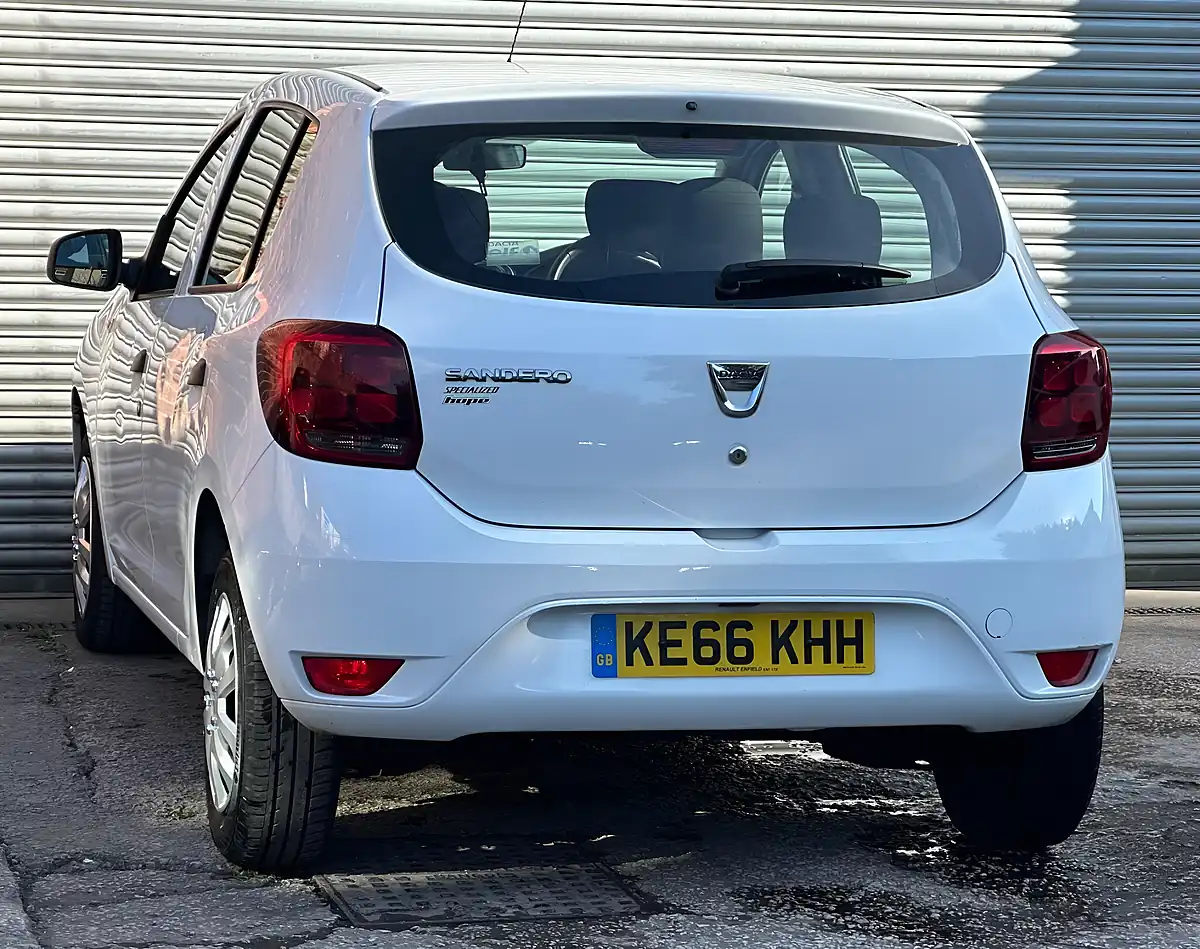 Used 2017 Dacia Sandero Ambiance White - Interior and Exterior details 19
