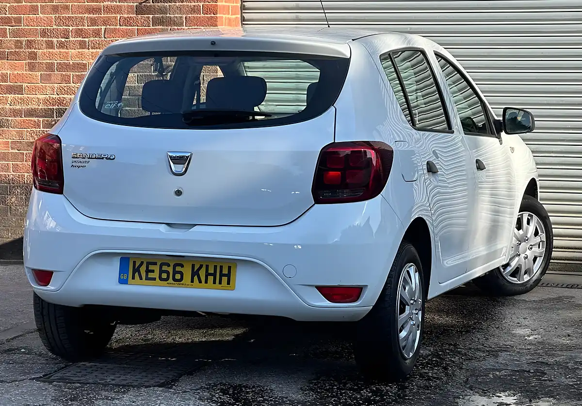 Used 2017 Dacia Sandero Ambiance White - Interior and Exterior details 6