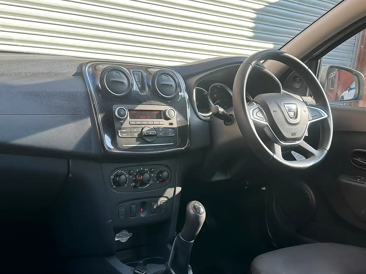 Used 2017 Dacia Sandero Ambiance White - Interior and Exterior details 7