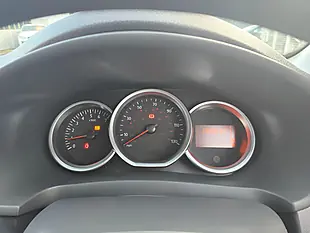 Used 2017 Dacia Sandero Ambiance White - Interior and Exterior details 10