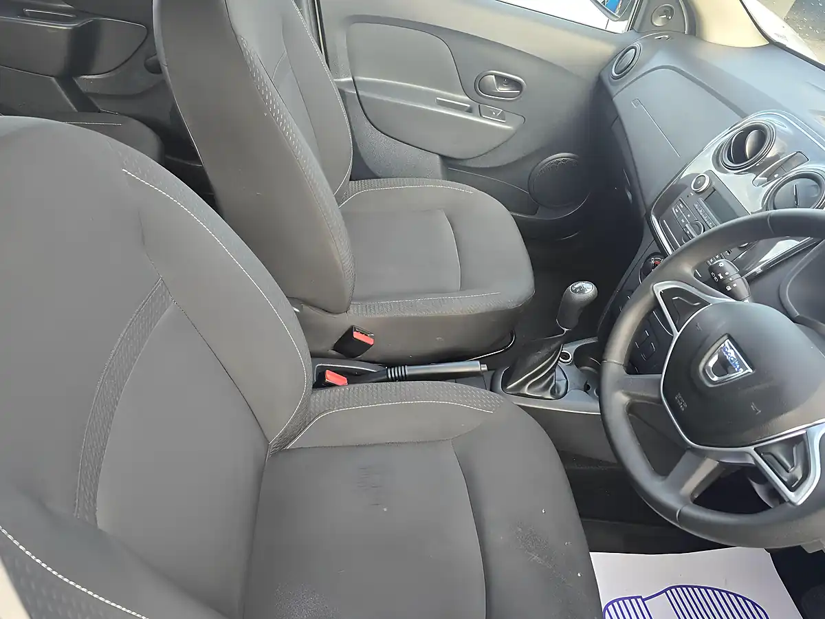 Used 2017 Dacia Sandero Ambiance White - Interior and Exterior details 12