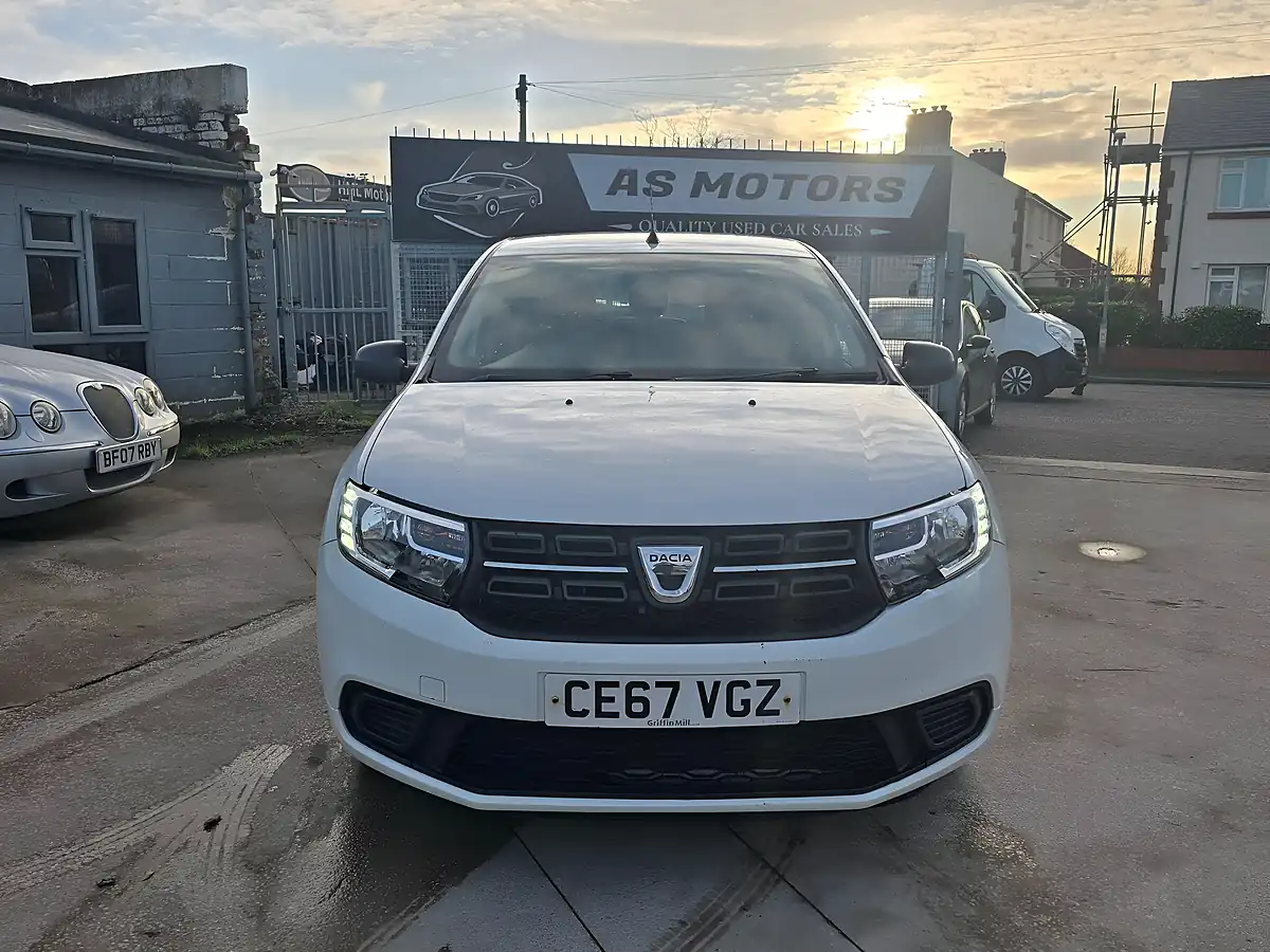 Used 2017 Dacia Sandero Ambiance White - Interior and Exterior details 2