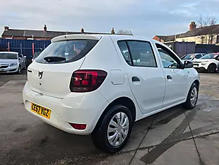 Used 2017 Dacia Sandero Ambiance White - Interior and Exterior details 7