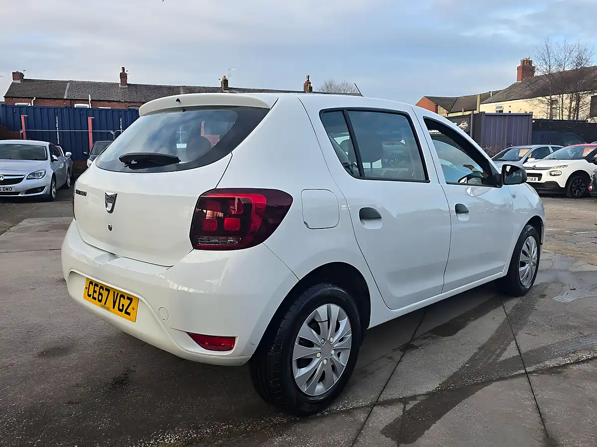 Used 2017 Dacia Sandero Ambiance White - Interior and Exterior details 7