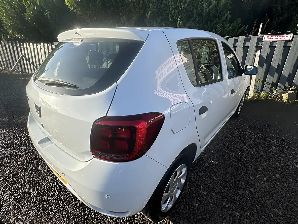 Used 2017 Dacia Sandero Ambiance White - Interior and Exterior details 14